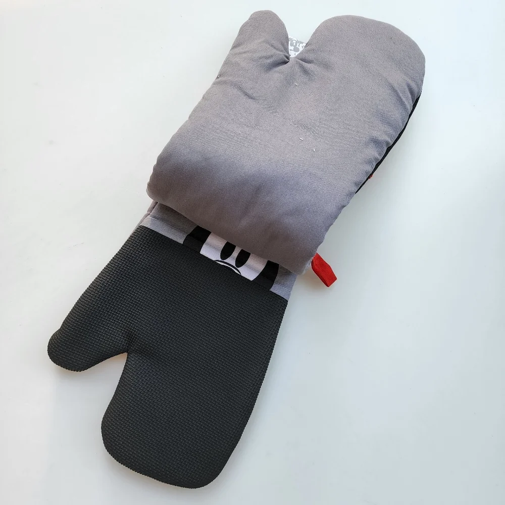 Set of 2 Disney Mickey‎ and Minnie Oven Mitts Neoprene Grip